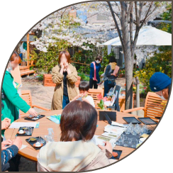 サクラノキテラス マルシェの様子